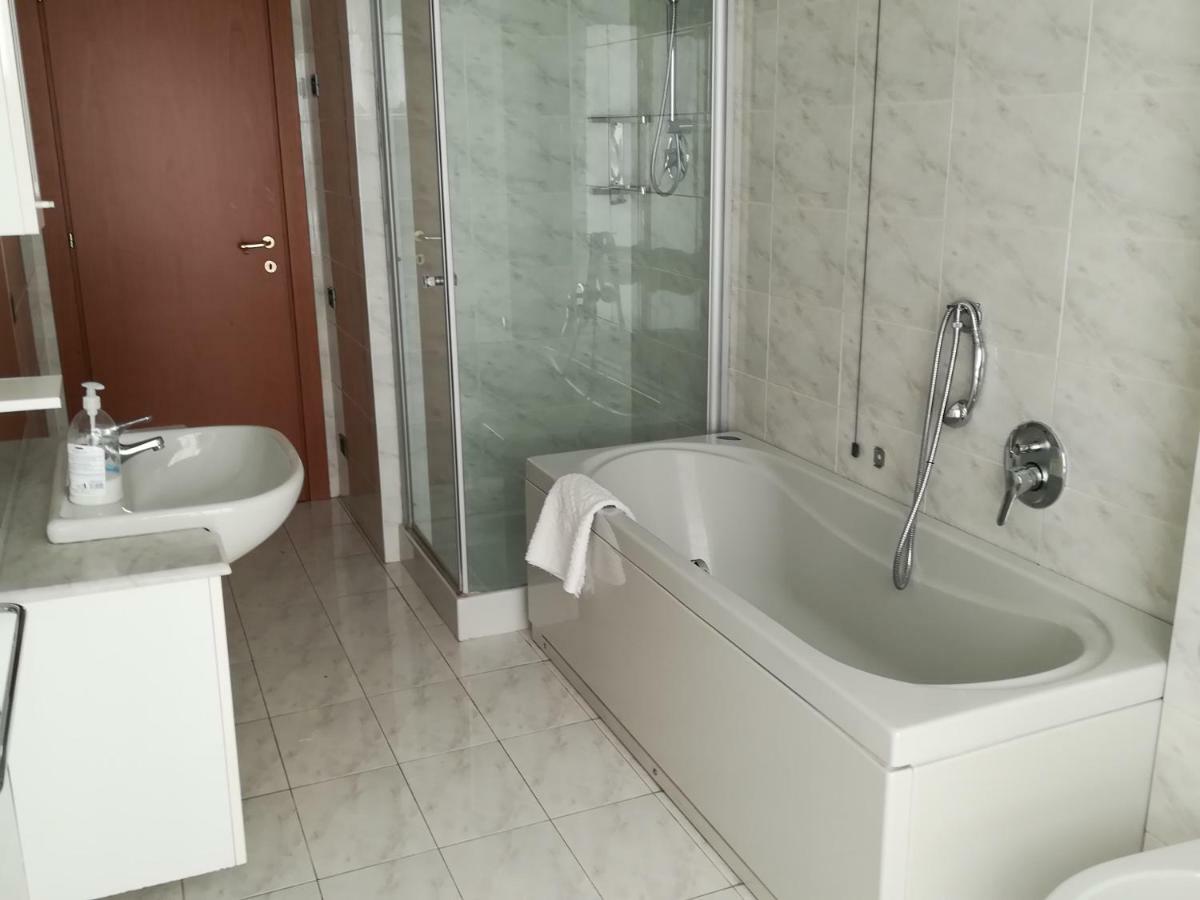 Mirabell Otel Trezzo sullʼAdda Dış mekan fotoğraf